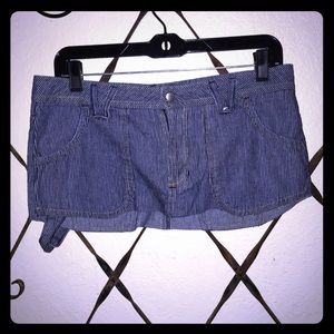 VERY SHORT PINSTRIPED JEAN MINI✨